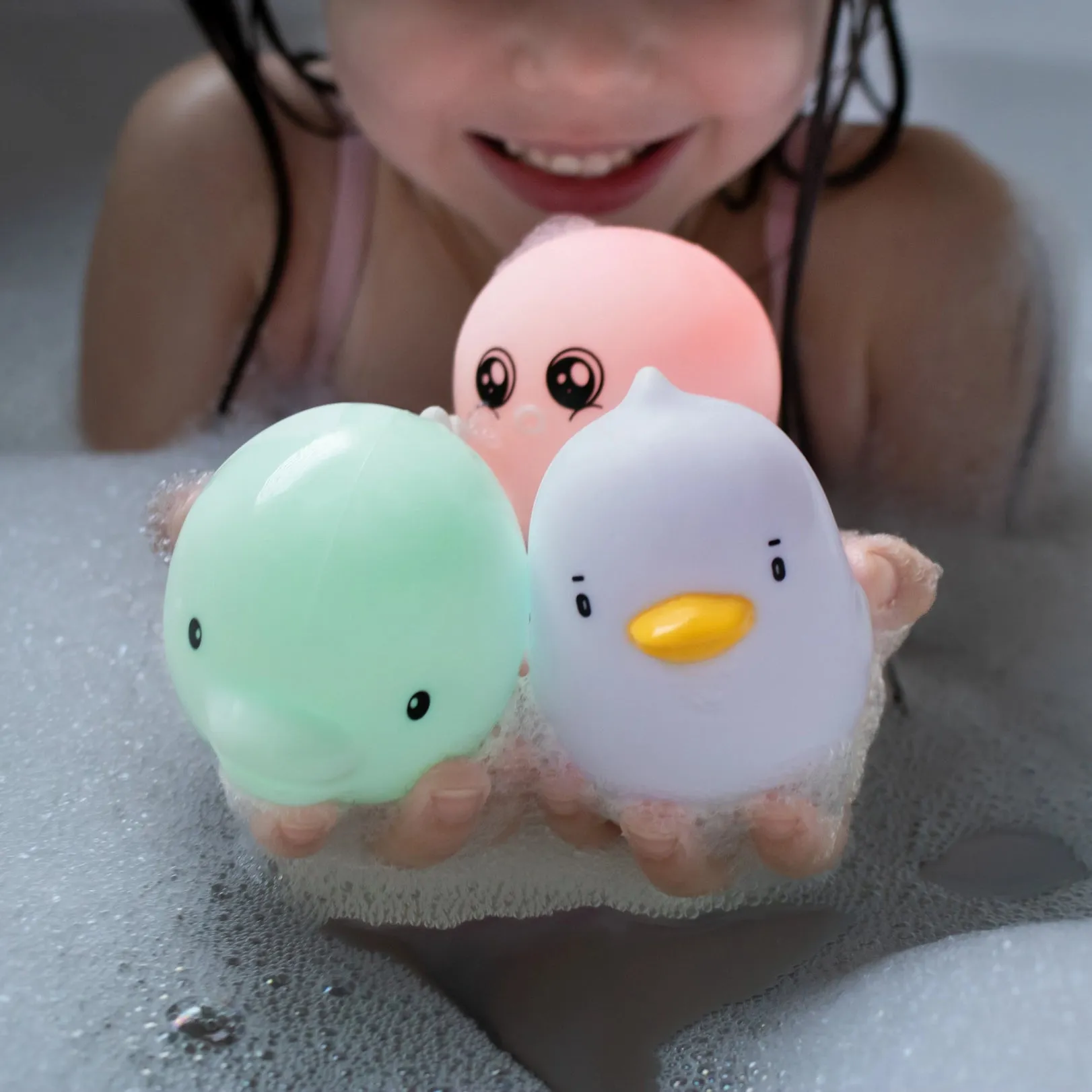 Lumisplash Glowing Bath Toys