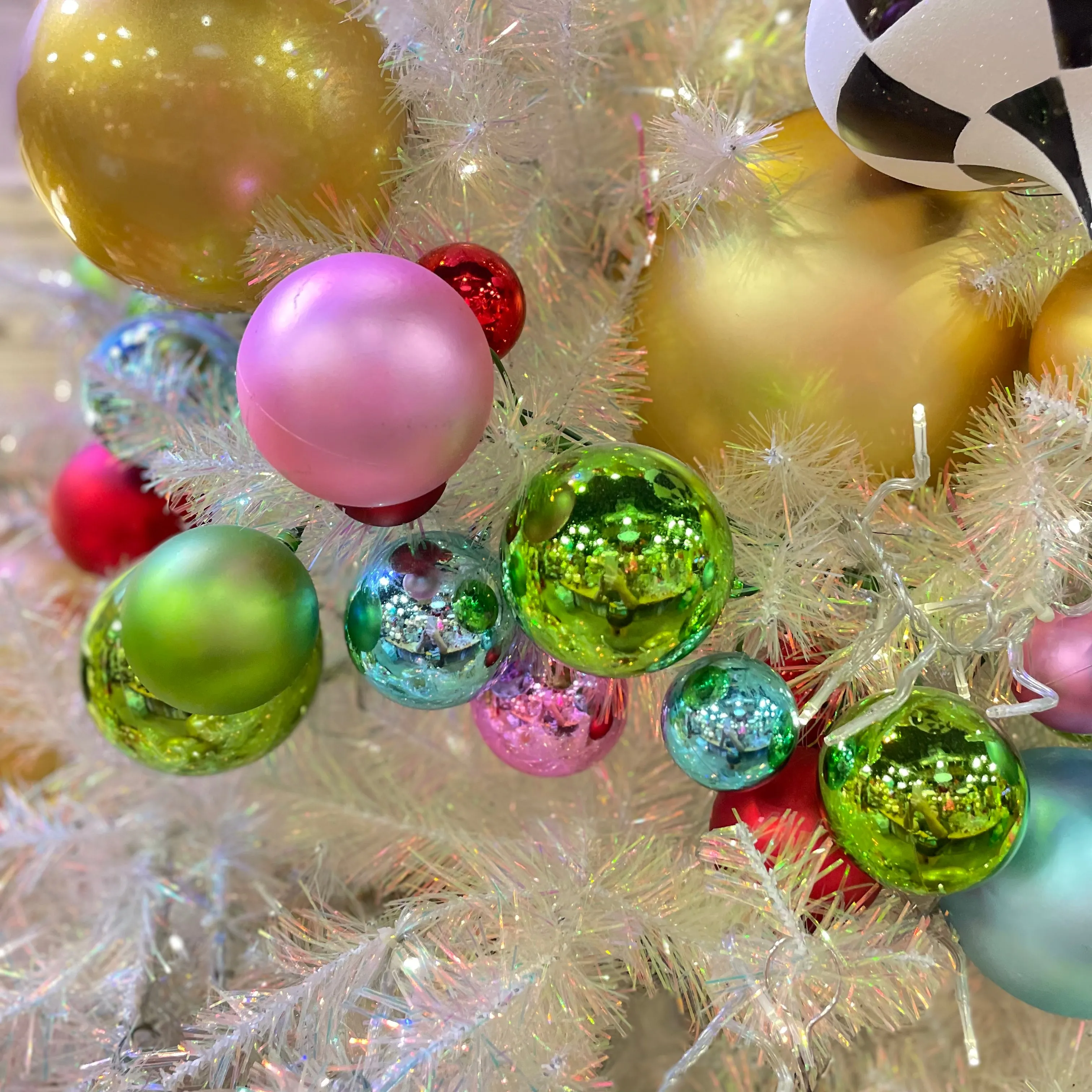 Multicolor, Dense Ball Garland, 4'